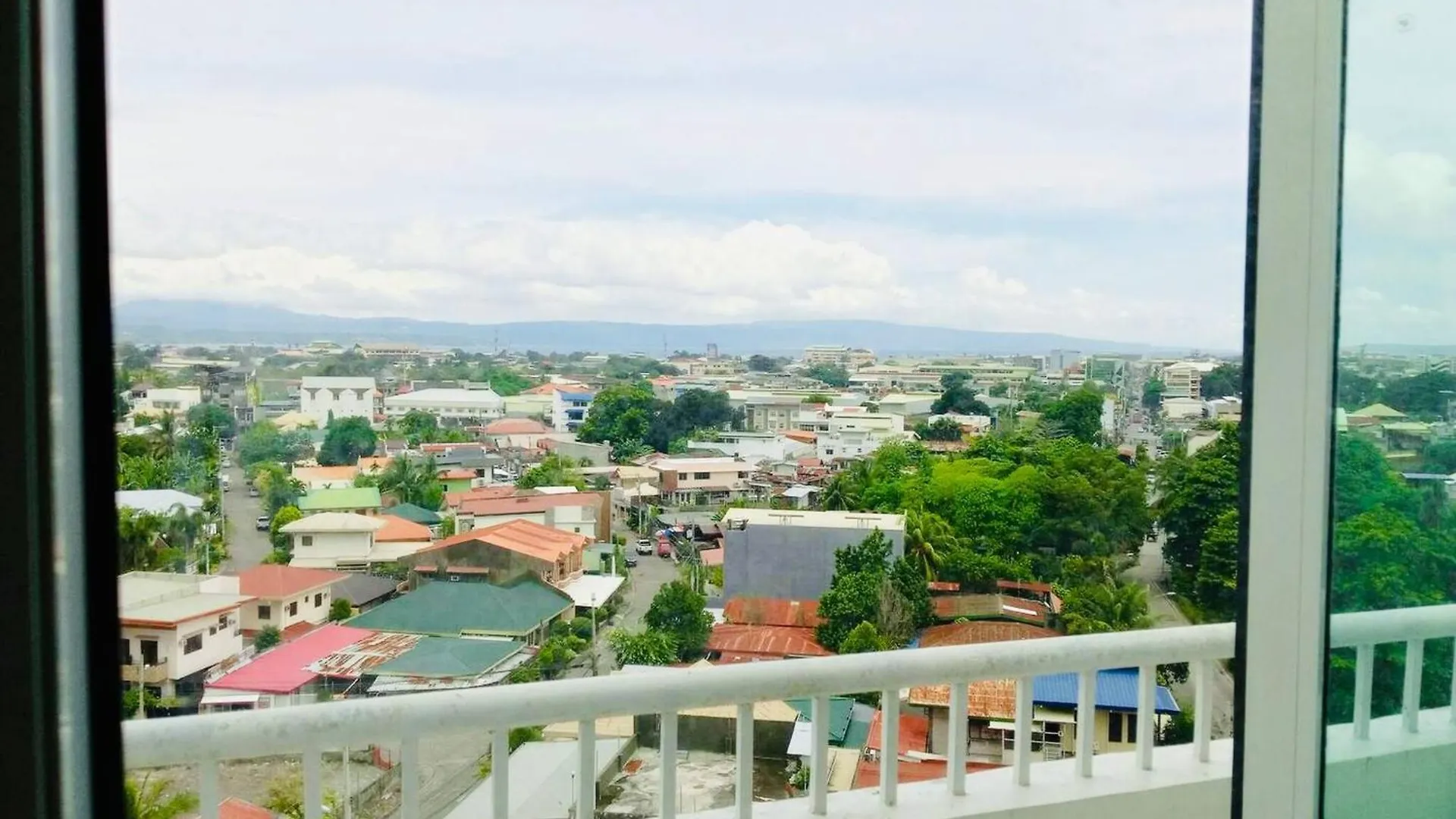 Apartman Walk To Abreeza Mall, 1 Bedroom, Balcony With View, Parking, Wifi, Netflix, Kitchen, Washer - T1-1007 Davao City
