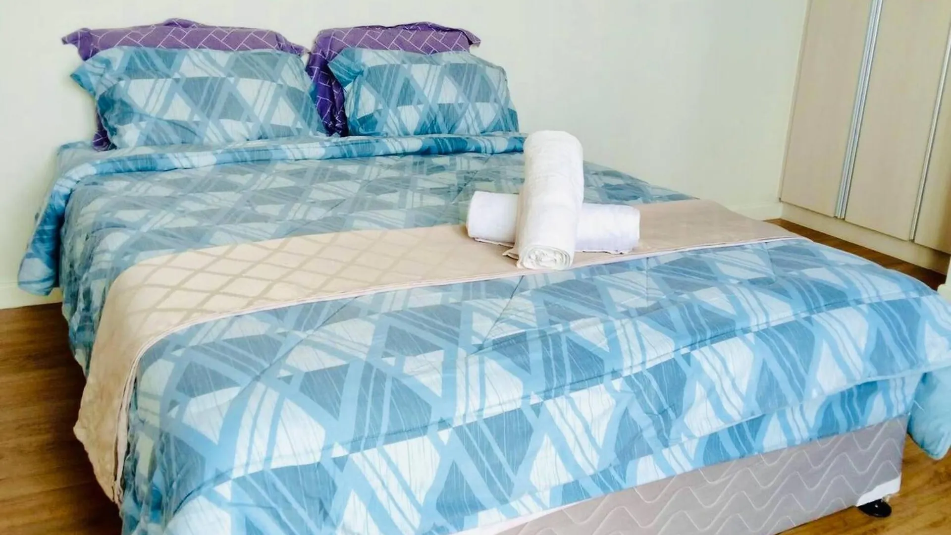 Walk To Abreeza Mall, 1 Bedroom, Balcony With View, Parking, Wifi, Netflix, Kitchen, Washer - T1-1007 Davao City 0*,  Fülöp-szigetek