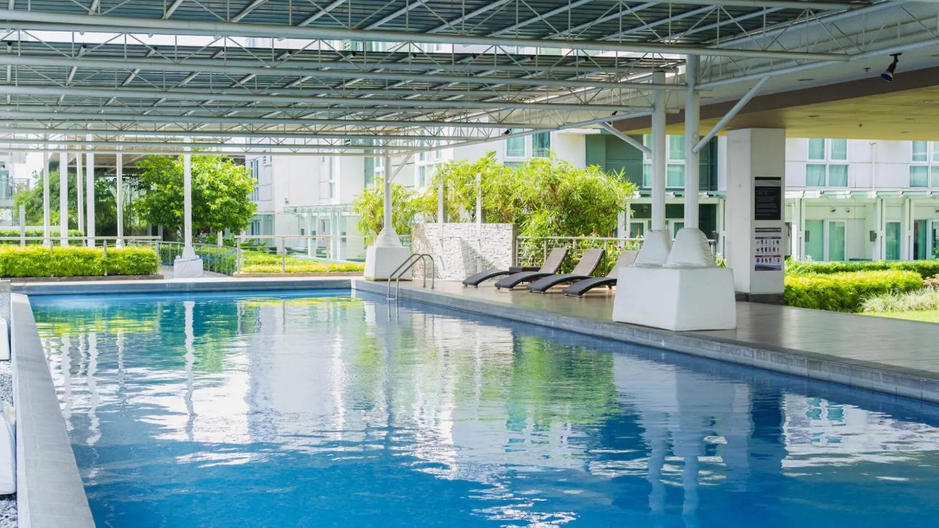 Walk To Abreeza Mall, 1 Bedroom, Balcony With View, Parking, Wifi, Netflix, Kitchen, Washer - T1-1007 Davao City Apartman